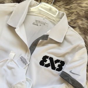 NWT Nike Women’s Golf Performance Polo Shirt